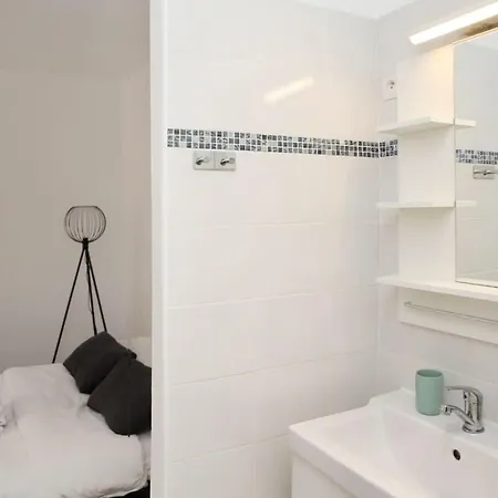 Avec Bureau Proche Montmartre - P2 Paris